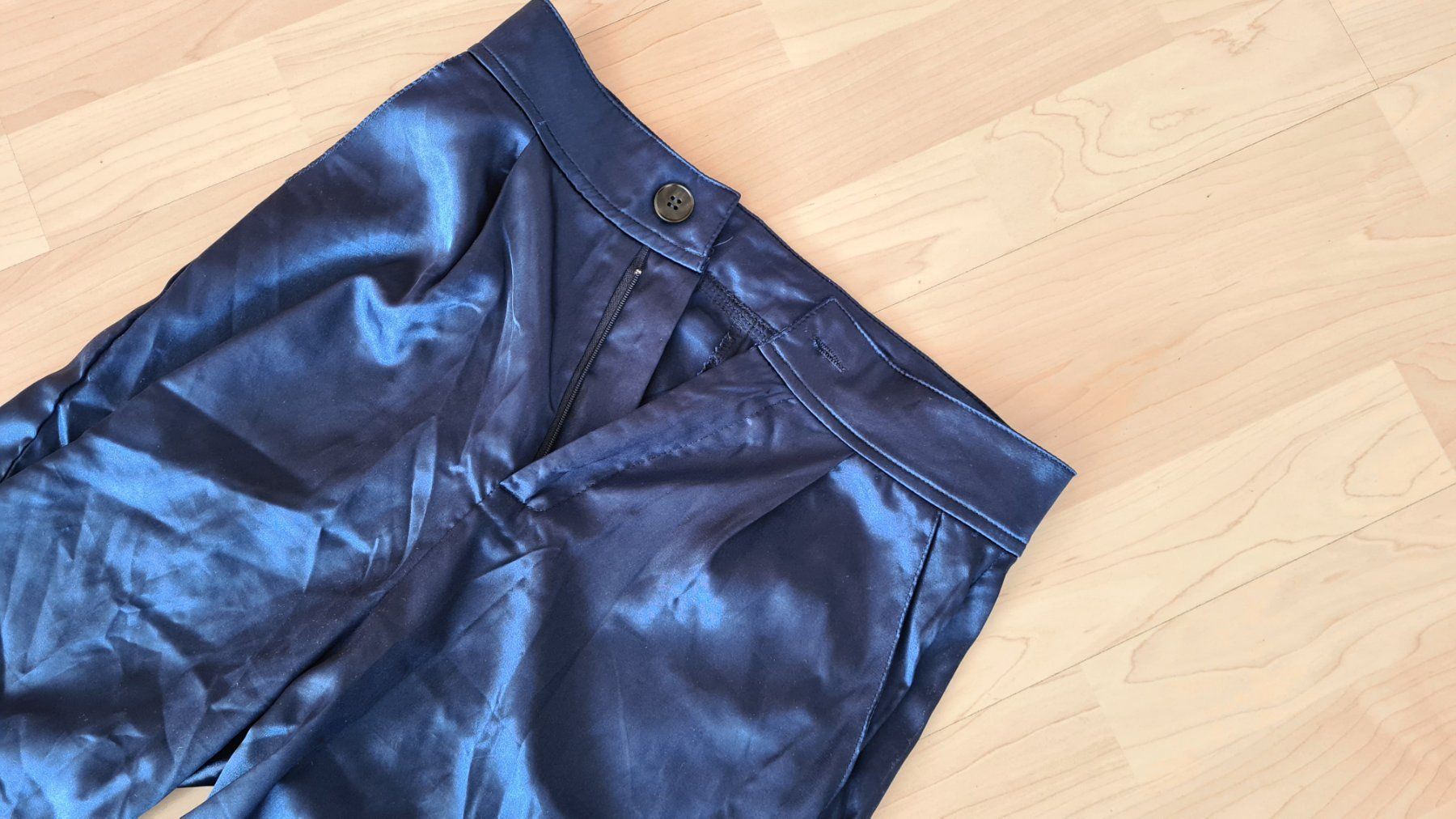 Shein Pantalons: Hose von Shein, XS – D'occasion à Suhr par andreas_2008 1