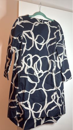 Stylish Abstract Pattern dress - Perfect for Autumn Days!