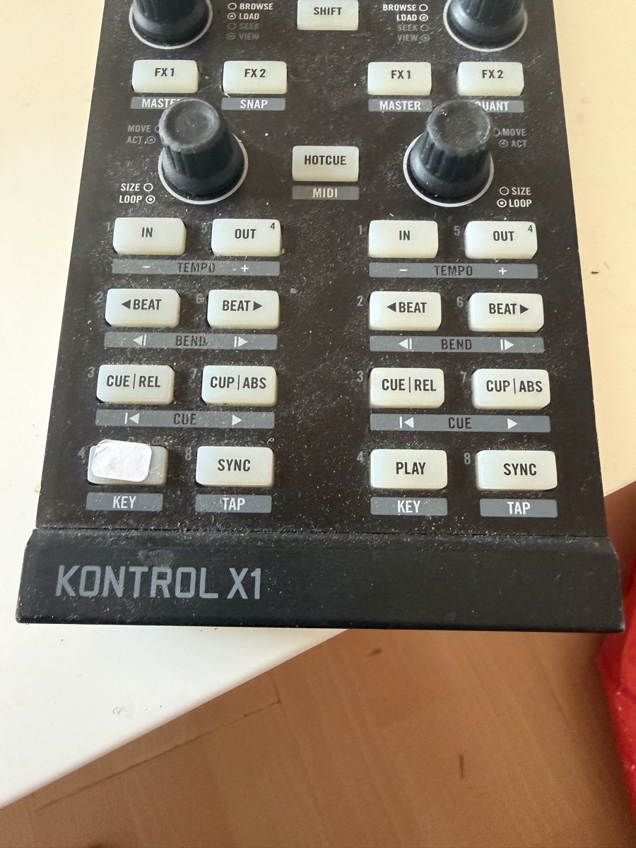 Strumenti musicali: Traktor Kontrol X1 – Usato da Baden venduto da noli.r 2