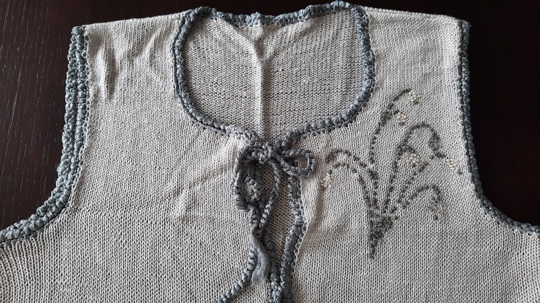 Gilets & Westen: Seidenweste, handgestrickt, L, silbergrau – Gebraucht aus Herrliberg von AlexandraBopp 1