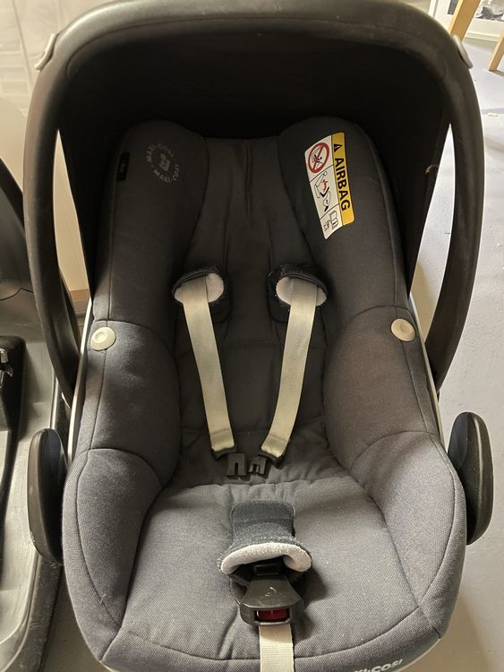 Maxi-Cosi Sièges auto: Maxi Cosi mit isofix Basisstation und Neugeborenen Einsatz – D'occasion à Rebstein par iri_7s8w 1
