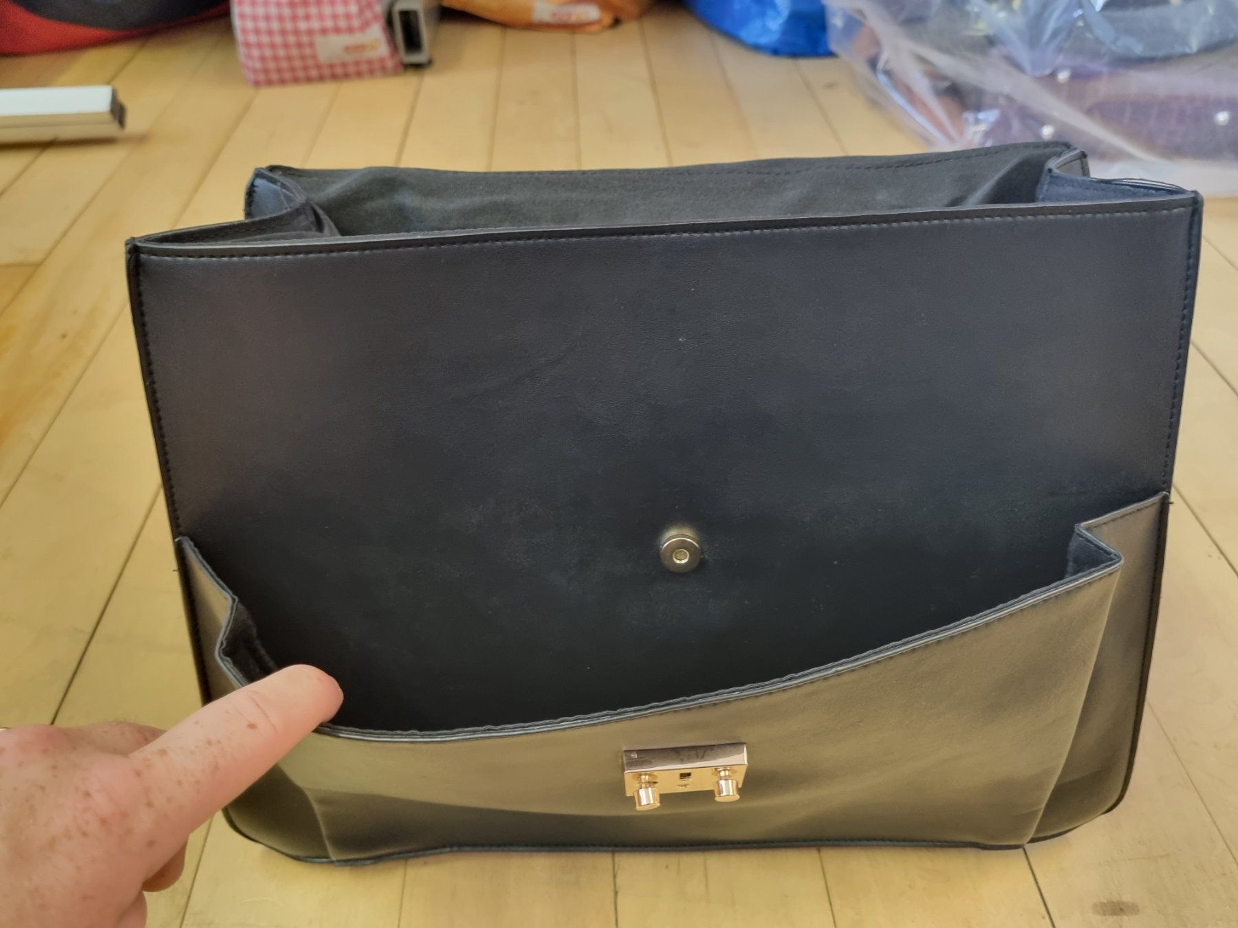 Taschen für Damen: New look Handtasche neu – Gebraucht aus Schönenwerd von Chez_Mimi 6