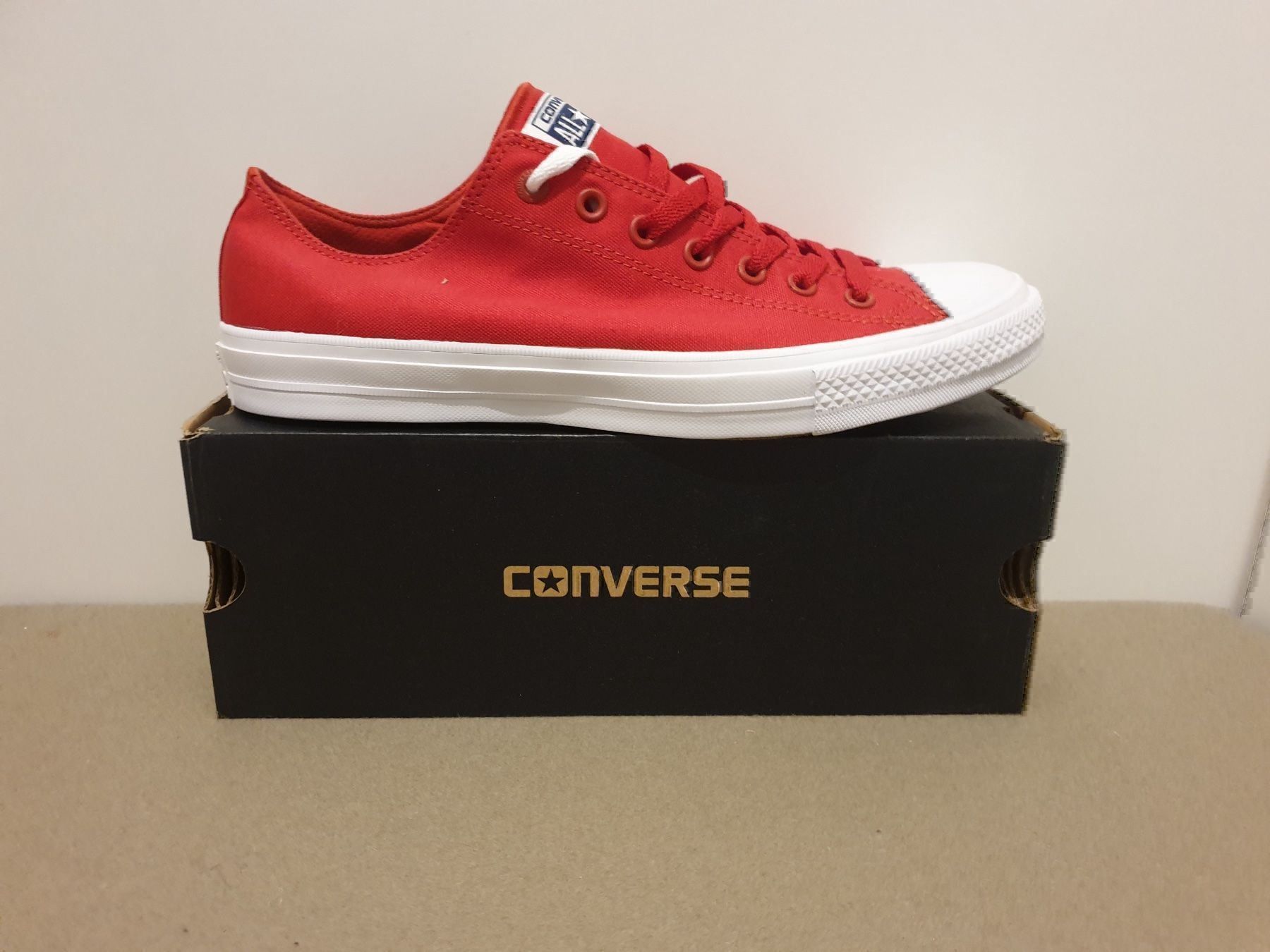 Converse Scarpe da uomo: CONVERSE RED-WHITE 46 – Nuovo e nell'imballaggio originale da Zürich venduto da LIQUIDATOR.CP
