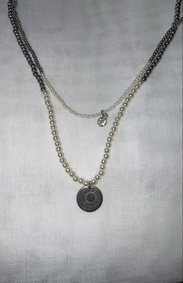 Catenine: Modeschmuck- Kette silberfarben. – Usato da Gümligen venduto da morticiaaddams 1