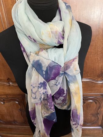 Sciarpa in seta chiffon leggerà