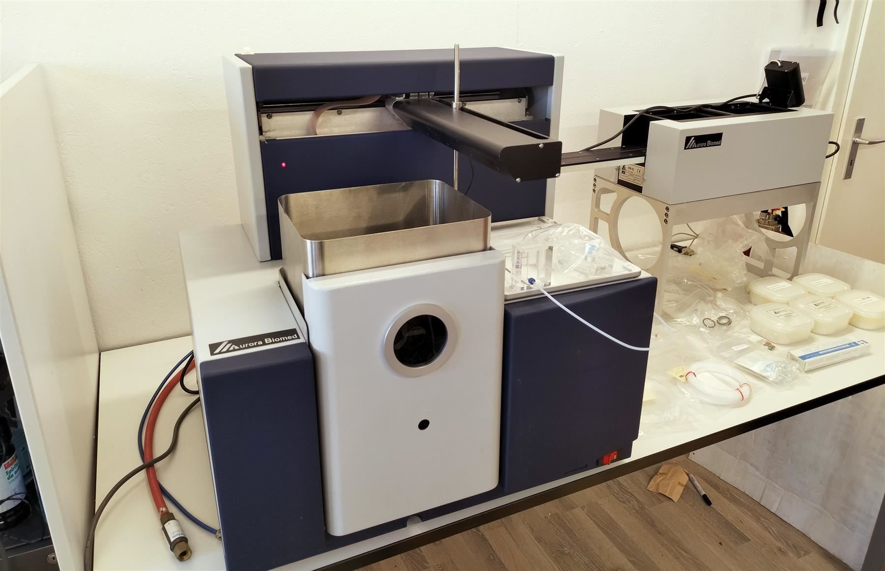 Laborzubehör: Aurora Biomed ICR 8000 mit Stacker – Gebraucht aus Niederdorf von LeptonAG_Labor 1