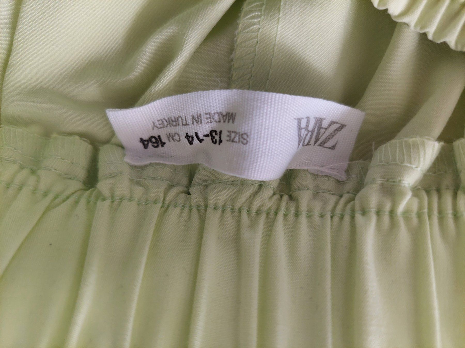 Zara Pantaloni: Shorts Mädchen – Usato da Arbon venduto da sonnenstrahlung 1