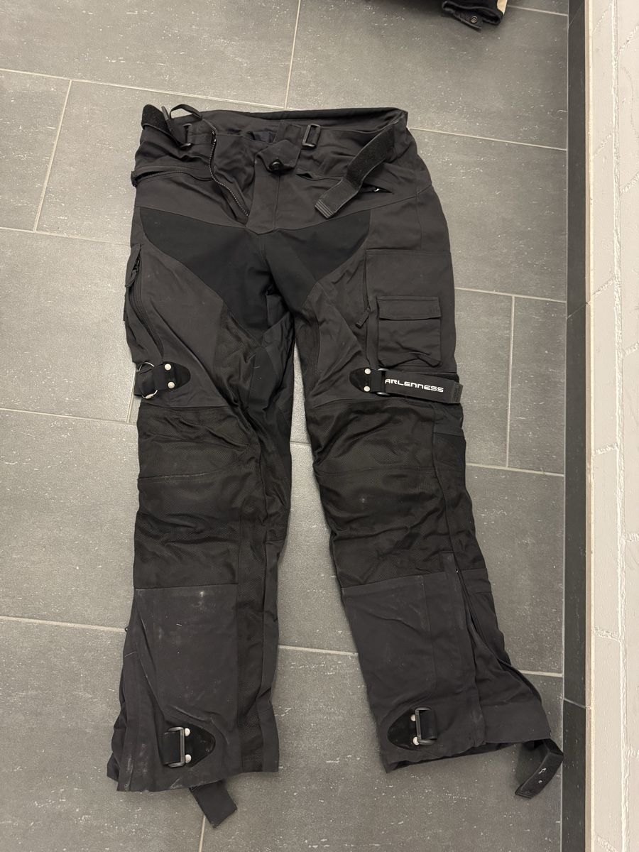 Completi: Triumph Motorcycle Jacke und Hose – Usato da Degersheim venduto da scuba_stevie 3