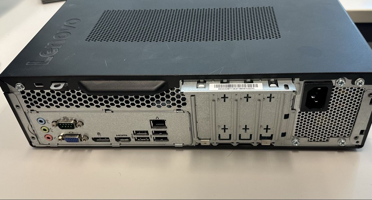 Lenovo PC: Lenovo V520s SFF Desktop PC – Usato da Zürich venduto da pointedarch 1