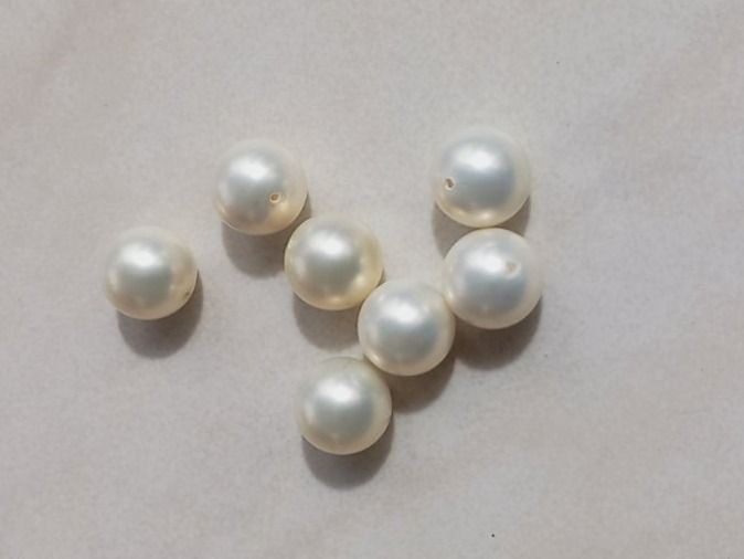 Perlen (unechte): 7 Muschelkern Perlen, weiss – Neu (gemäss Beschreibung) aus Winistorf von acreativ2 1