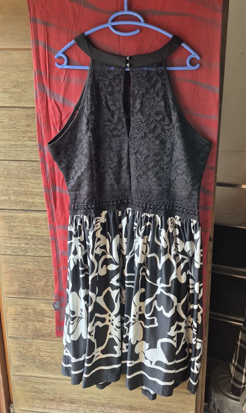 Vestiti: Damenkleid – Nuovo (secondo la descrizione) da Wislikofen venduto da Ana.Gomes 2