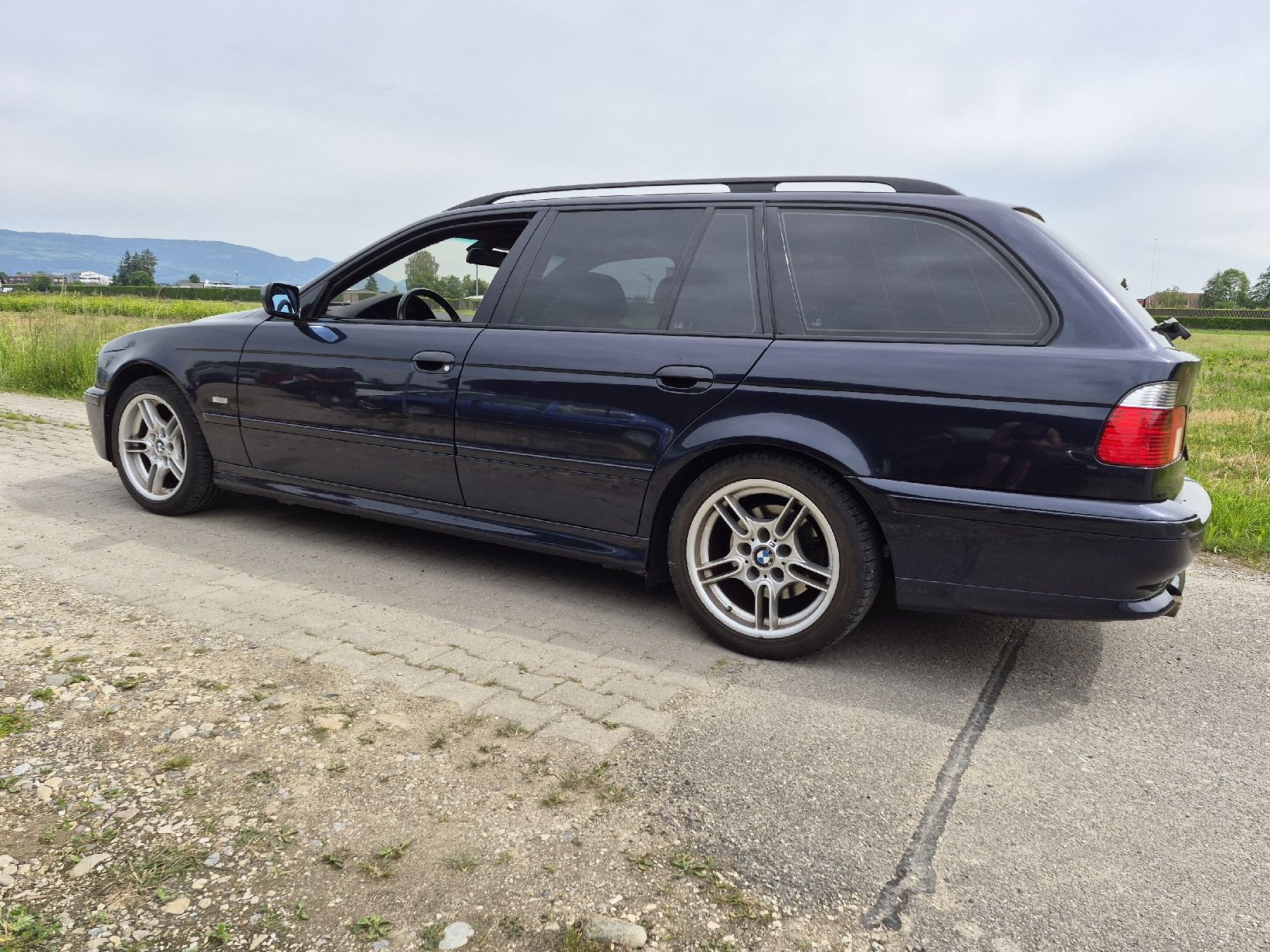 Automobili: BMW 525i Touring E39 Frisch ab MFK – Usato da zürich venduto da dca_85 4