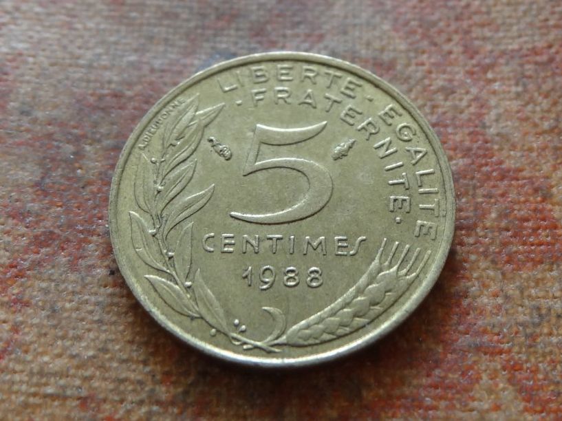 Alle Münzen: FRANCE  5 Centimes  1988  (P) – Gebraucht aus Romanel-sur-Lausanne von Swift13