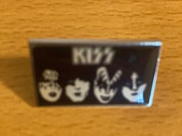 Kiss Pin Anstecker Punk Rock Metal Band