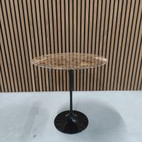 Knoll Saarinen Tulip Beistelltisch – Emperador Marmor | Ø51
