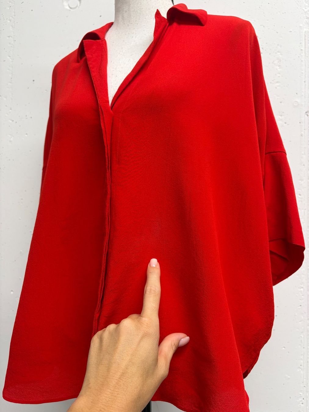 Etro Camicette: Etro oversize Seidenbluse rot Gr. 34-40 Kurzarm – Usato da Regensdorf venduto da secondchancefashion 4
