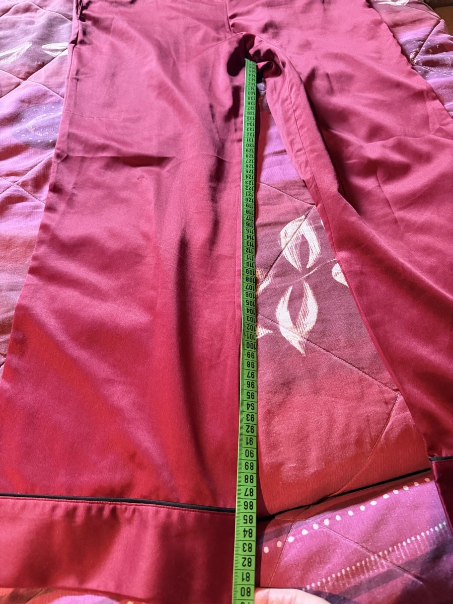 Calvin Klein Negligees & Pigiami: Ensemble Pyjama Satin Calvin Klein  taille L – Nuovo e nell'imballaggio originale da Collombey venduto da canny76 1