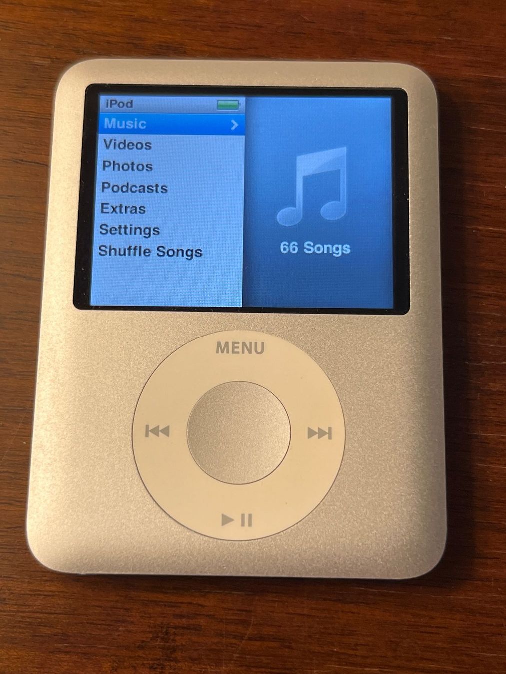 Apple Lettore multimediale portatile: Apple - Ipod, nano, 3. Generation, grau, 4 GB – Usato da Luzern venduto da Jiggy_8898 1
