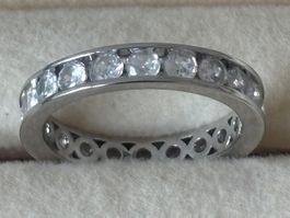 Luxus Elegante Gr.18/8 Ring Memoire  Farbe Silber