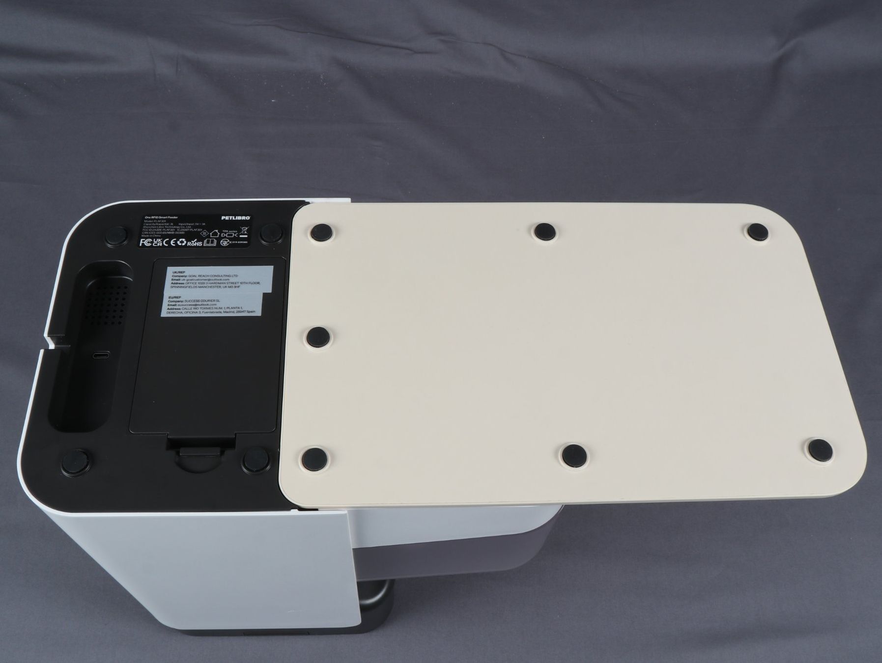 Mangimi: PETLIBRO Futterautomat One RFID schwarz – Nuovo (secondo la descrizione) da Steinen venduto da Restwert_Steinen 4