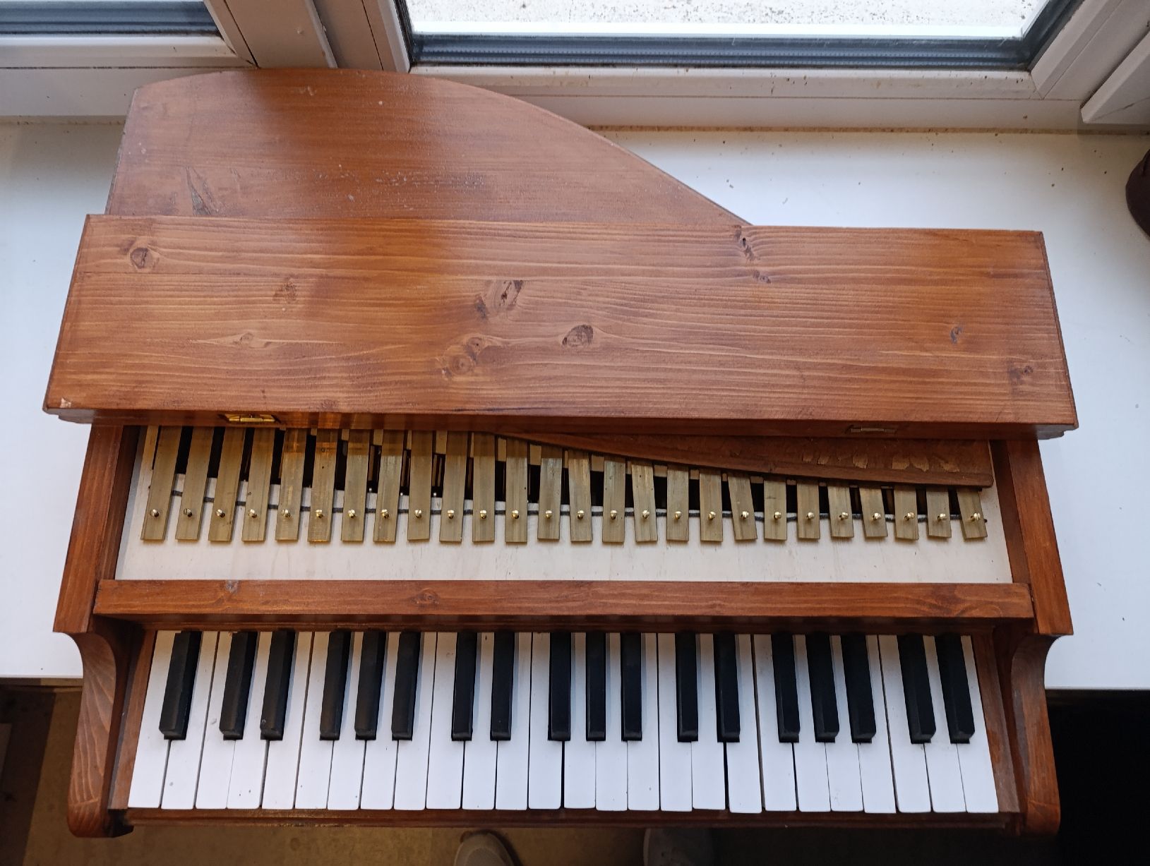 Musikinstrumente: Tastenglockenspiel mit Messing Klangplatten – Gebraucht aus Herisau von kjs_lcs6 4