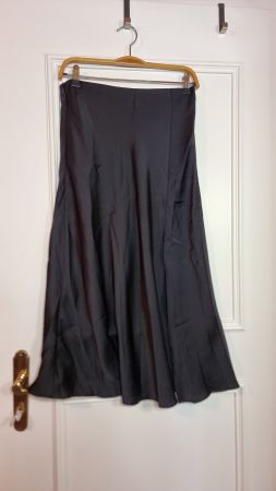 Schwarzer Satin Midi-Rock mit Schlitz Gr. 38 Elegant