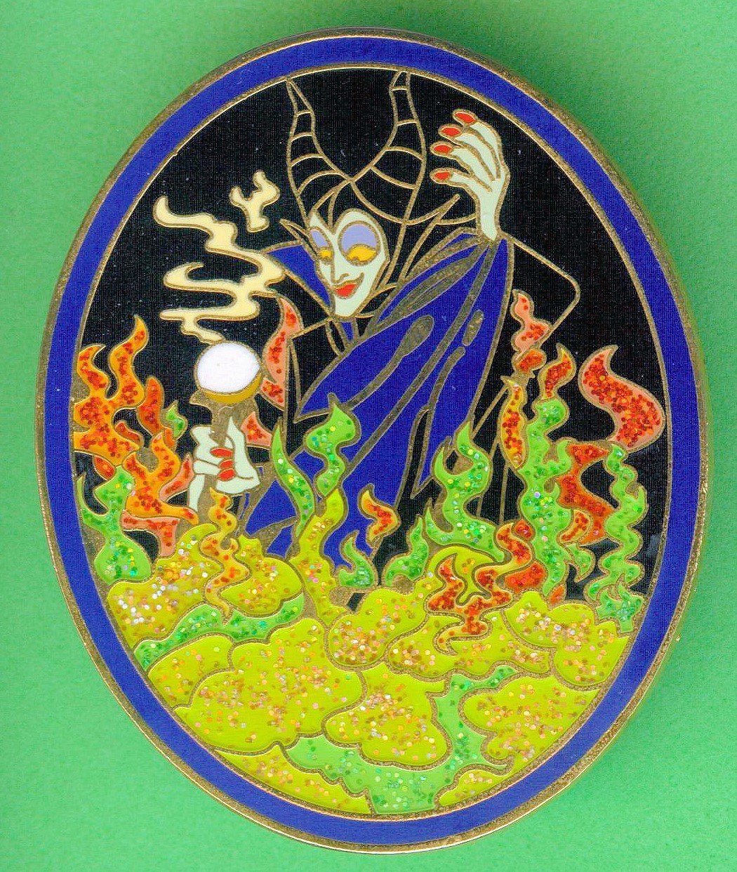Disney Placchette & Badge: Disney   MALEFICENT  Lim. 1069/1200 – Usato da Winterthur venduto da Sammleroase