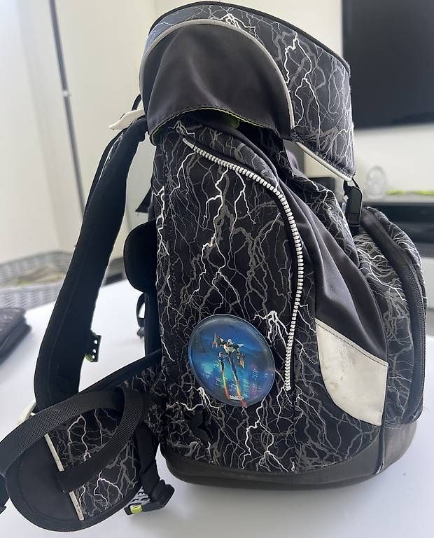 Ergobag Borse & Zaini: Ergobag Super ReflektBär Schulsack inkl. Etui und Zubehör – Usato da Bellach venduto da Fschoenbaechler 2
