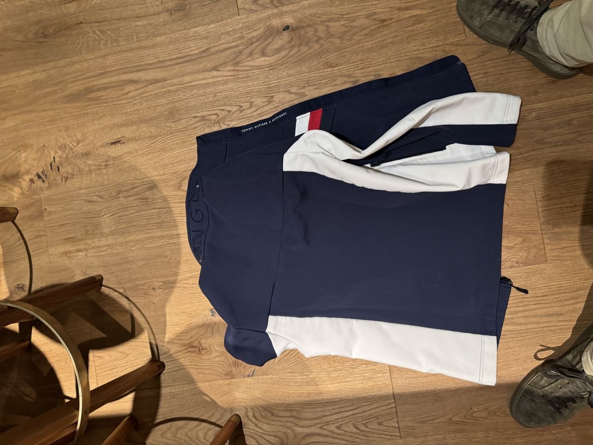 Tommy Hilfiger Giacche: Tommy Hilfiger Veste by Rossignol – Nuovo (secondo la descrizione) da St. Moritz venduto da Bengeee 1