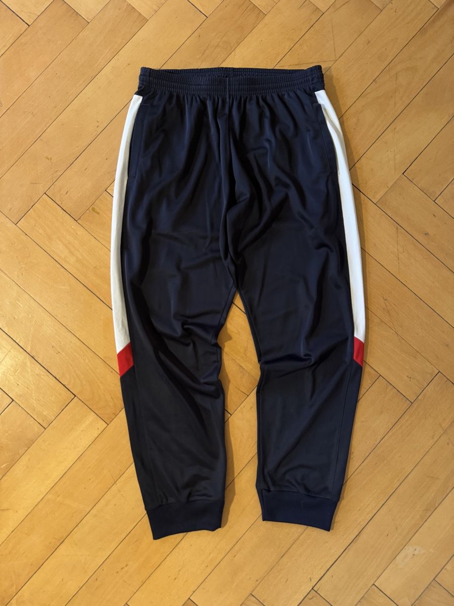 Pantaloni: Trainerhose – Usato da Bern venduto da Gigigian