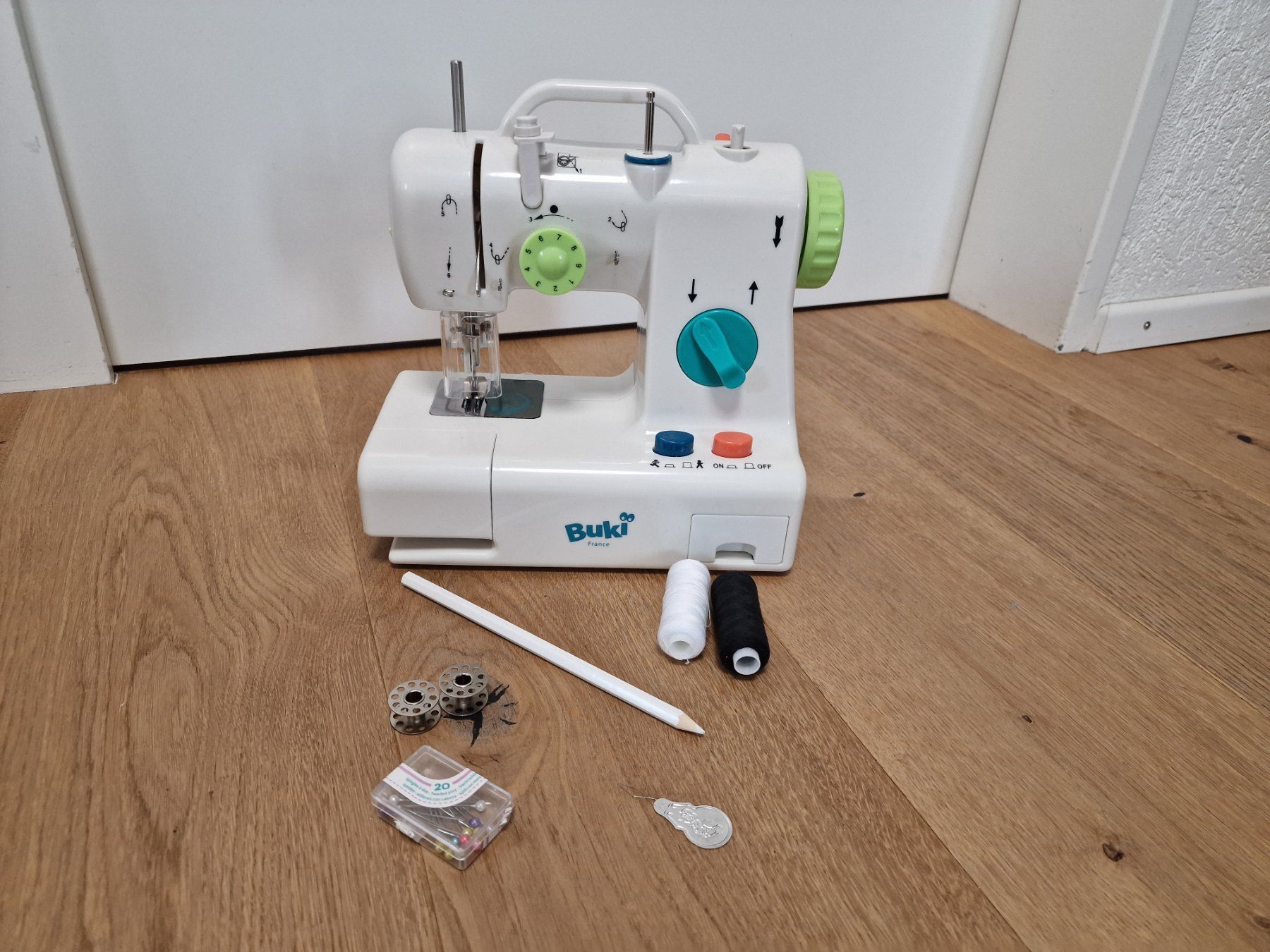 Macchine da cucire: Kinder Nähmaschine Buki – Usato da Root venduto da DeSt13