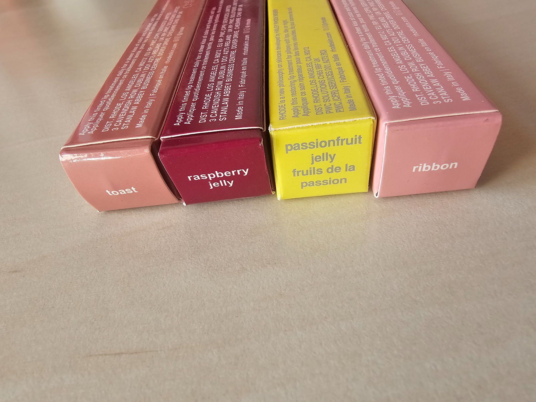 Make-up: 4 Rhode Peptide Lip Tints – Nuovo (secondo la descrizione) da Balterswil venduto da Dikdik1992 2