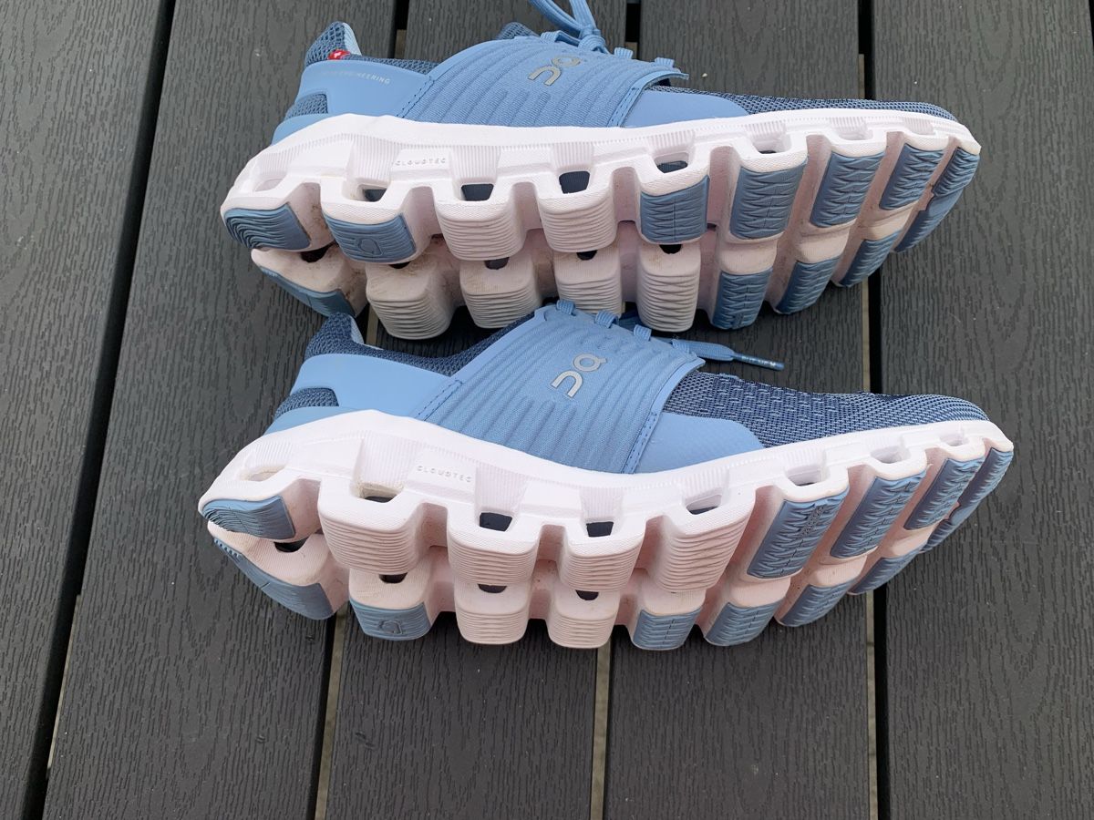 On Scarpe da donna: ON Cloud Laufschuhe Damenschuh Grösse 37.5  – Nuovo (secondo la descrizione) da Bühler venduto da Princess2016 4