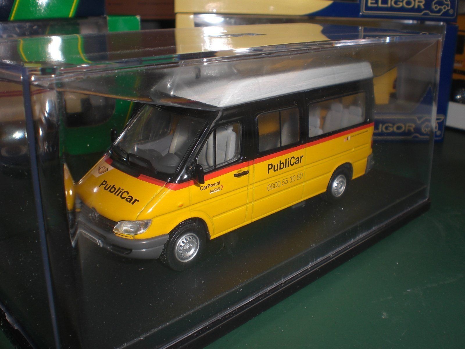 Mercedes-Benz Modellini d'auto: Mercedes-Benz Sprinter Minibus Phase II 2000-2002 "Schweizer – Nuovo e nell'imballaggio originale da Gerlafingen venduto da espero88 5