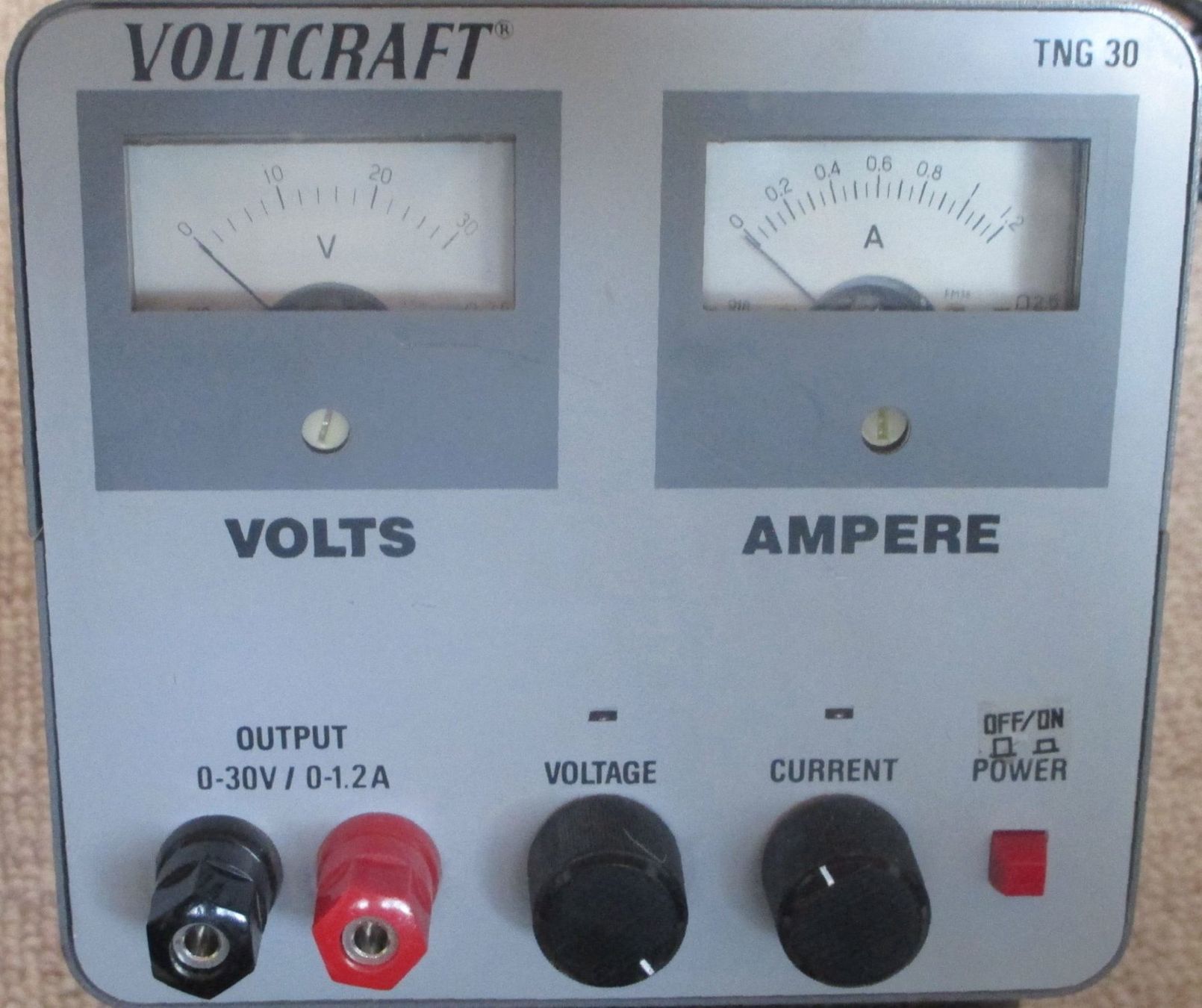 Voltcraft Misurare: Netzgerät  30V  1.2A   Voltcraft  TNG 30 – Usato da Zufikon venduto da ELEHZ 1