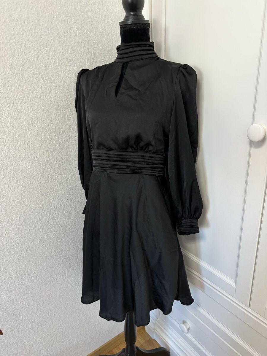 Vestiti: FOREVER NEW Kleid NP 149 – Usato da Richterswil venduto da chikolina01 2