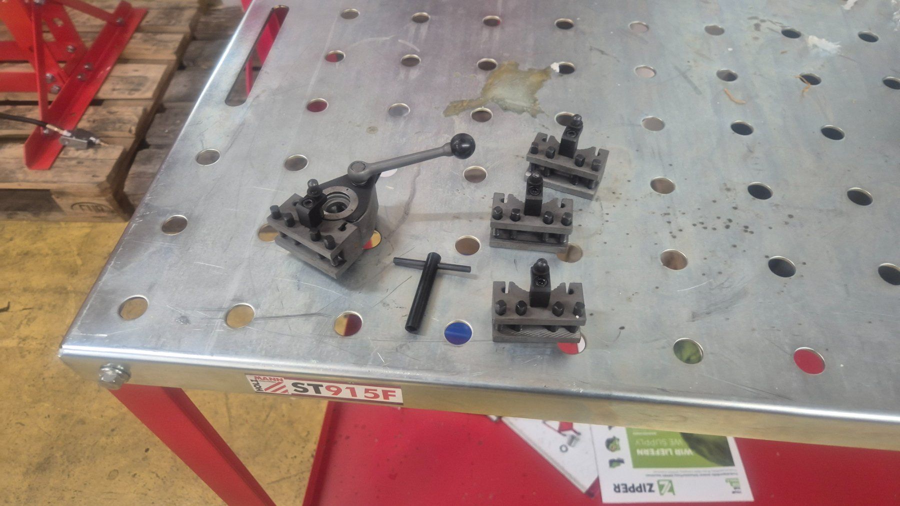 Multifix Tutti gli attrezzi: Schnellwechselstahlhalter Multifix AA – Nuovo (secondo la descrizione) da Aarwangen venduto da Maschinenhandelkulms