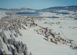 LE SENTIER Chez-le-Mâitre Lac de Joux