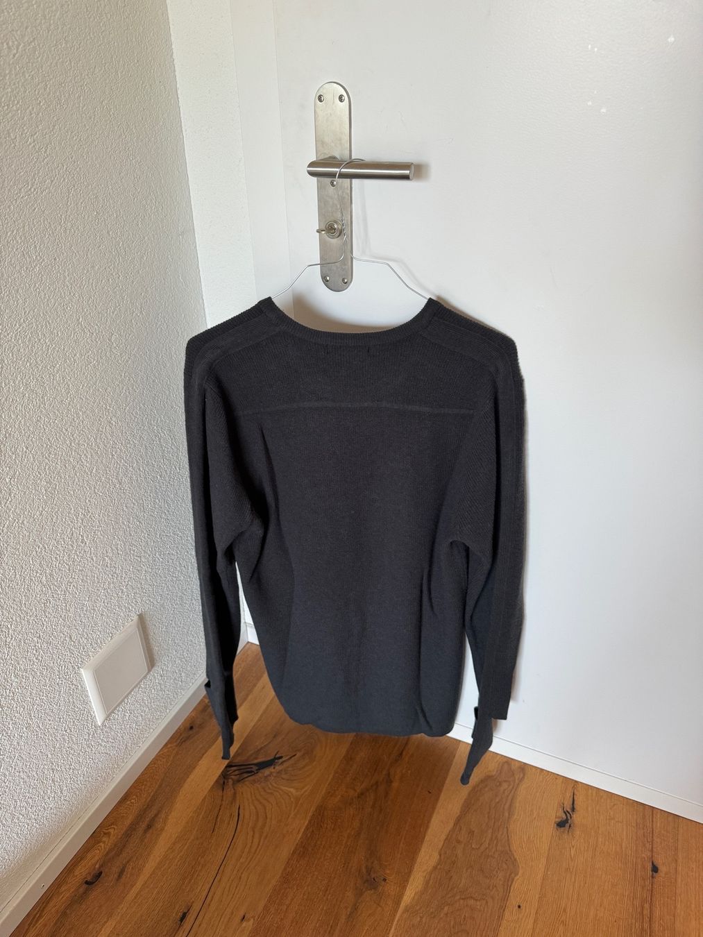 Maglioni & Felpe: IRO Pullover dunkelgrau, neu, ungetragen, Gr. L – Nuovo (secondo la descrizione) da Zürich venduto da mic_zh 1