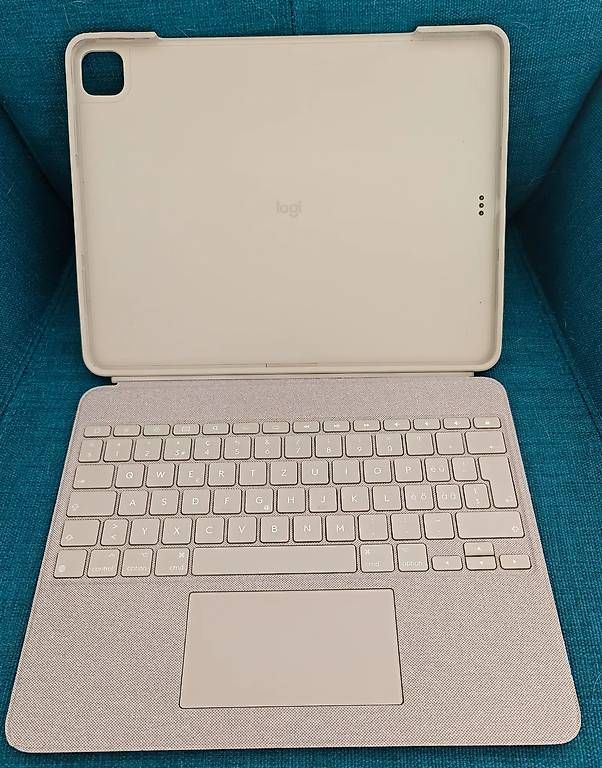 Claviers: Logitech Combo Touch 12.9  – D'occasion à Himmelried par Ammannch 4