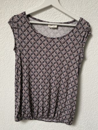 Cartoon Sommer-Top mit Blumenmuster, Grösse XS, Top Zustand!