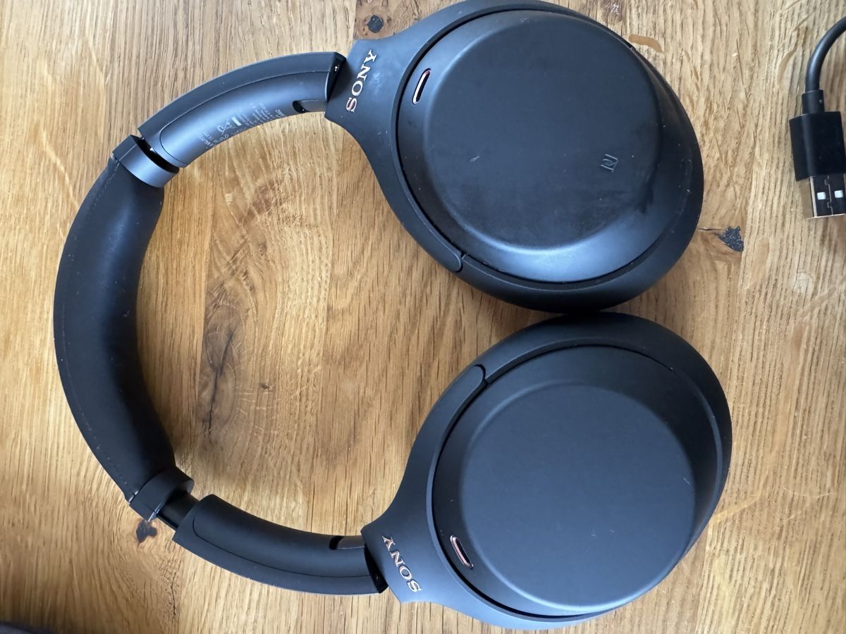 Sony Cuffie: Kopfhörer SONY WH-1000XM4 – Usato da Watt venduto da SwissBlueLine 5
