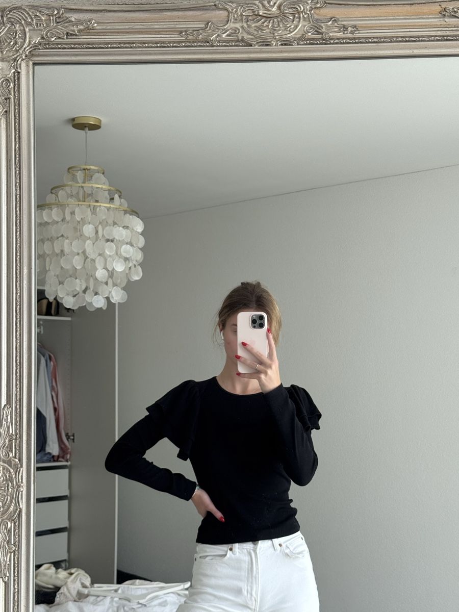 Zara Top: Black Puff-Sleeve Top - Size S – Nuovo (secondo la descrizione) da Zürich venduto da llor.dell 1