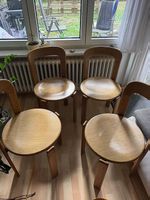 4 Bruno-Rey-Designerstühle  zeitloses Design in Holz