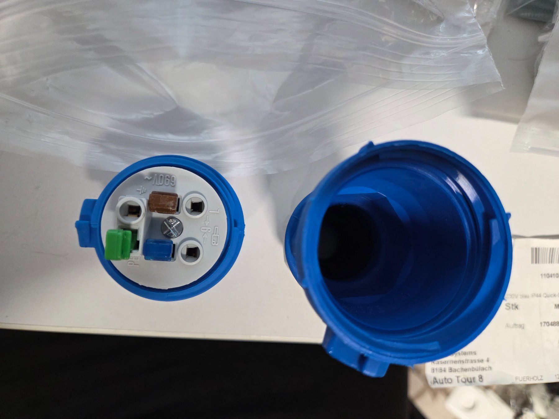 Spine: Bals Stecker CEE PCE 16a 3p 230v Quick Connect – Nuovo e nell'imballaggio originale da Zürich venduto da Alibaba1234 2