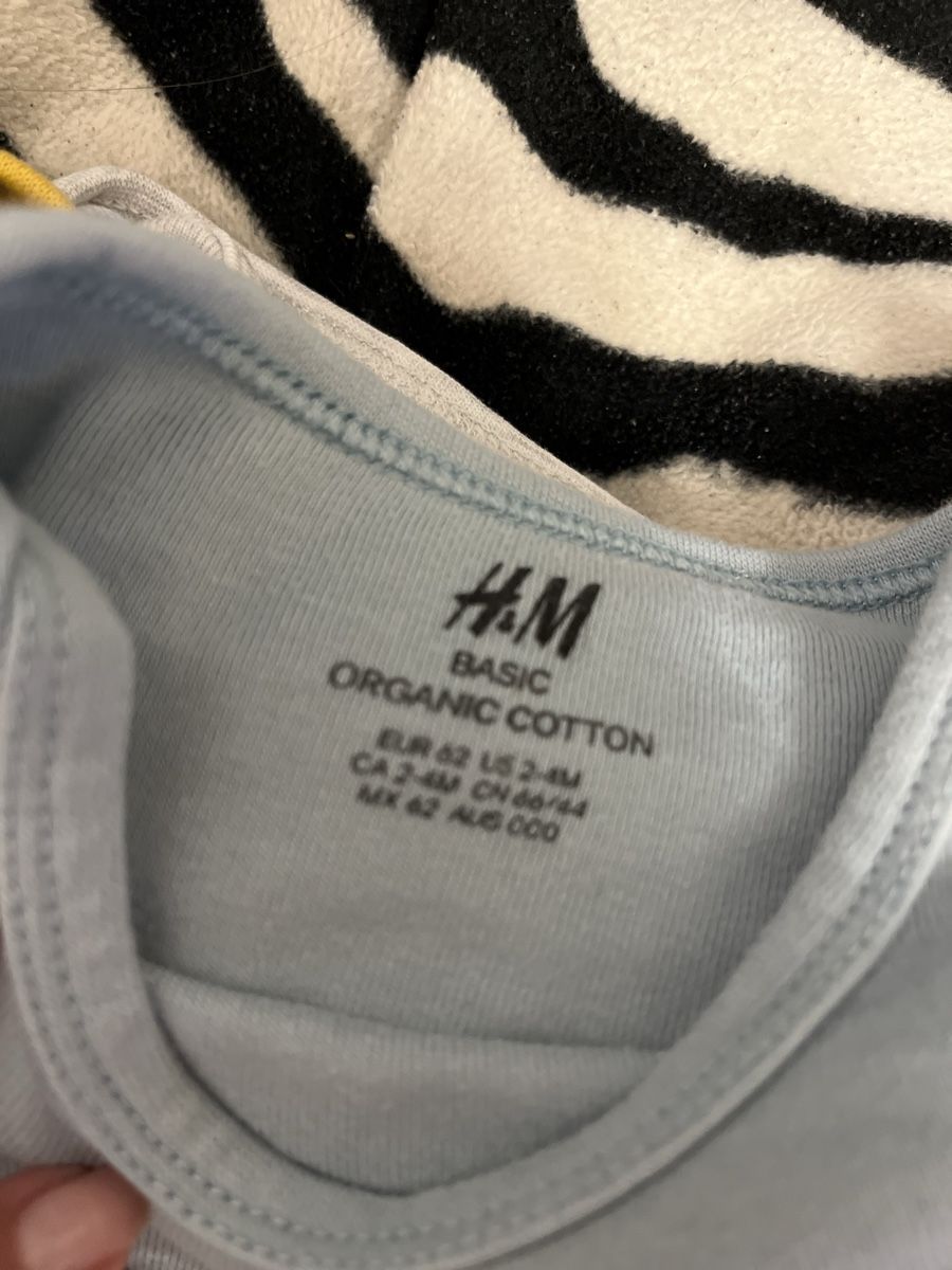 H&M Lotti & Set di vestiti: Shirts Baby 2-4m – Usato da Uster venduto da Kalici1 2