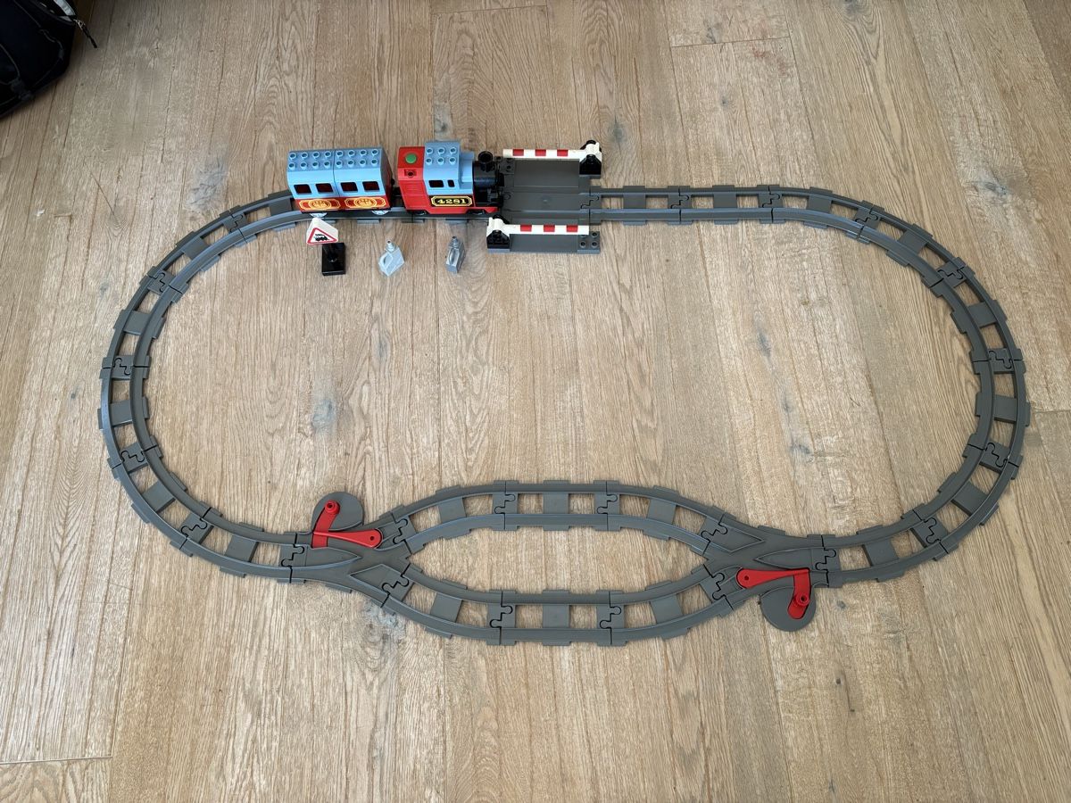 Lego Jouets: Lego Duplo Eisenbahn  – D'occasion à Russikon par Sucita 1