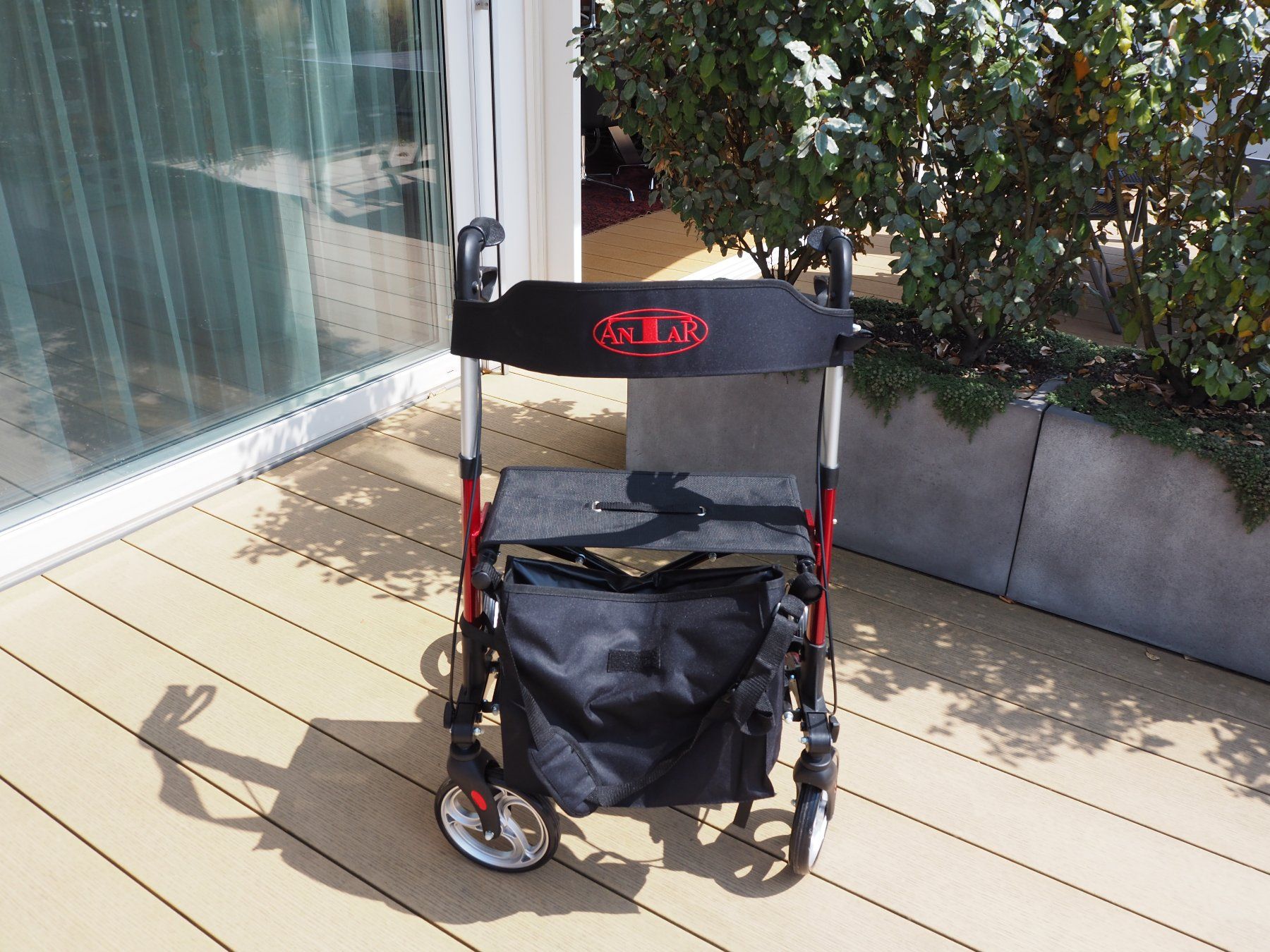 Aides à la marche: Antar Aluminium Rollator – D'occasion à Niederrohrdorf par Jaegermeister1 2