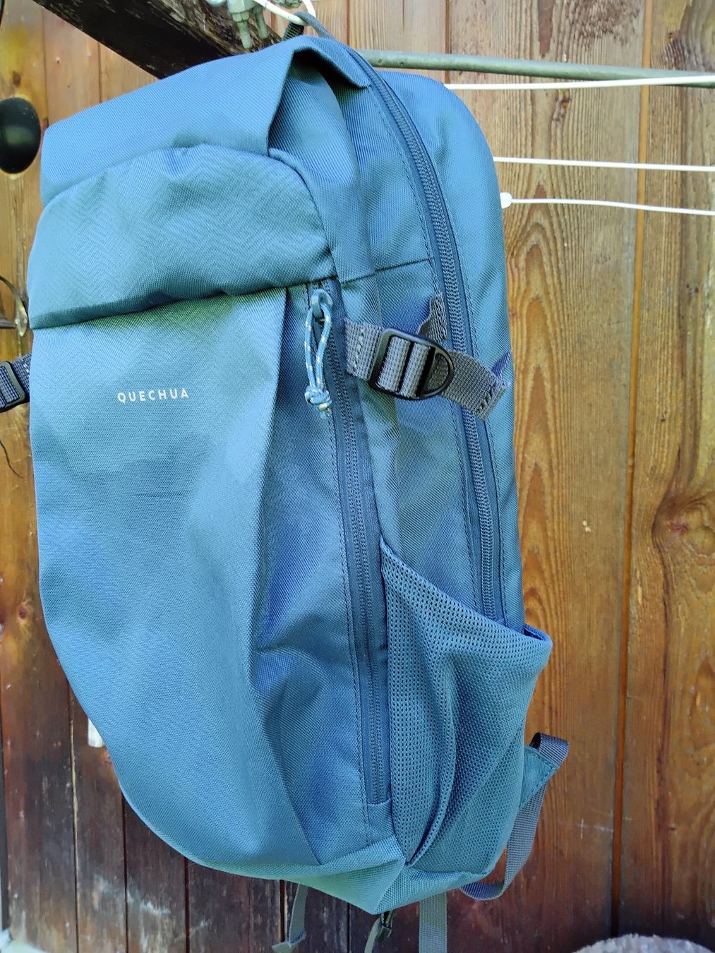 Zaini: Rucksack der Marke Quecha 20 L – Usato da Saxeten venduto da Hoesi1967 1