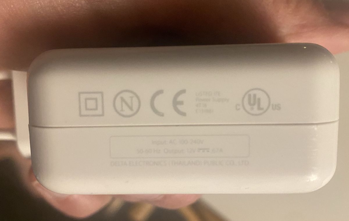 Apple Ladegeräte: Chargeur Apple d'origine – Gebraucht aus Prez-vers-Noréaz von Onicolet11 2